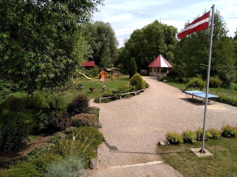 Viesu Nams Zala Sala Hotel Litavniki Buitenkant foto
